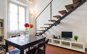 Della Scala Modern Apartment